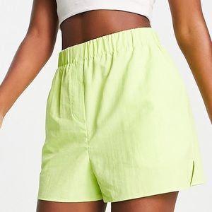 TOPSHOP Women’s pull on shorts, size 4